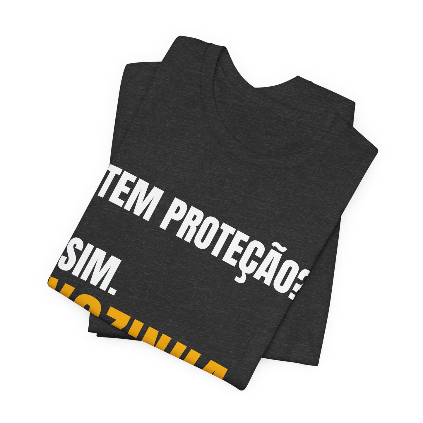 Vozinha Protective Tee - "Tem Proteção? Sim. Vozinha." T-Shirt